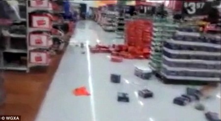 2A1DE7B100000578-3144505-image-a-69_1435682880161