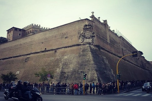 Vatican-wall
