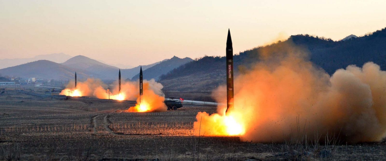 gty-north-korea-missile-launch-04-jc-170307_31x13_1600