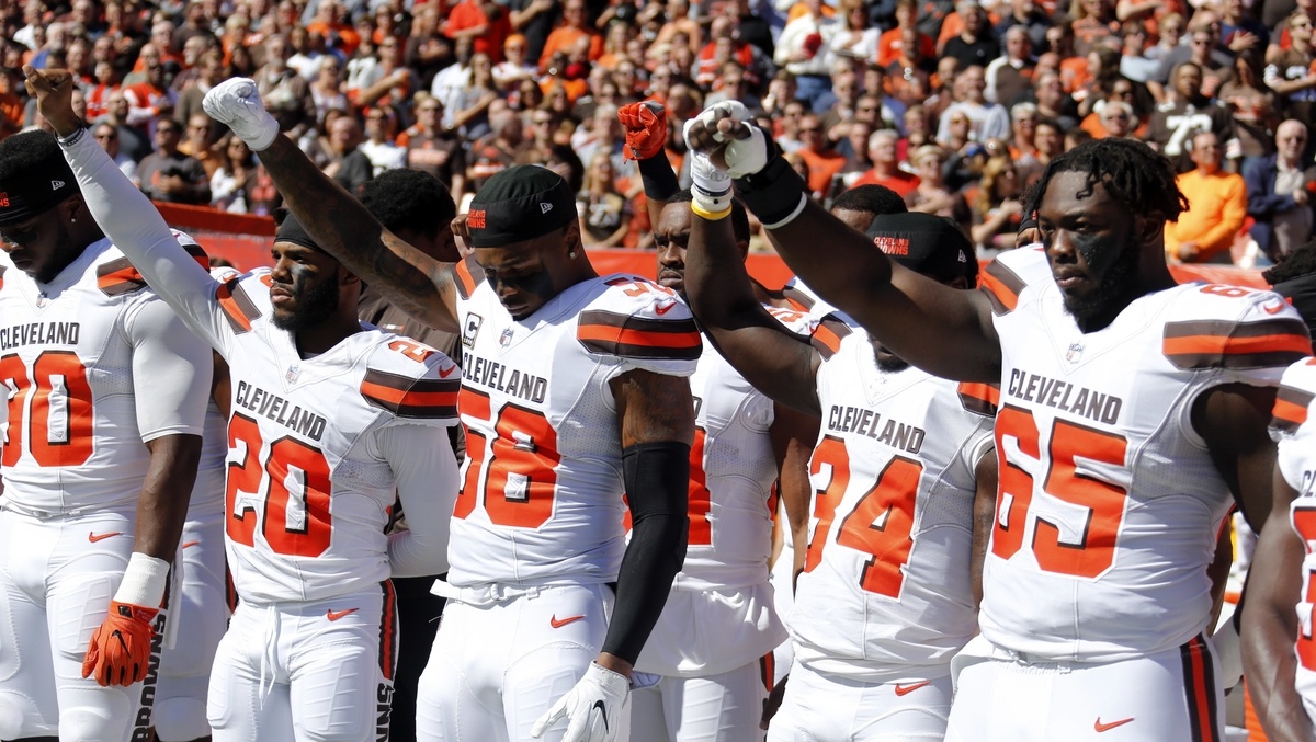 cleveland-browns-protests-1506880671.jpg