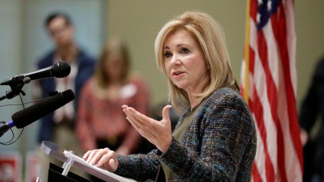 694940094001_5854606887001_5854606107001-vs