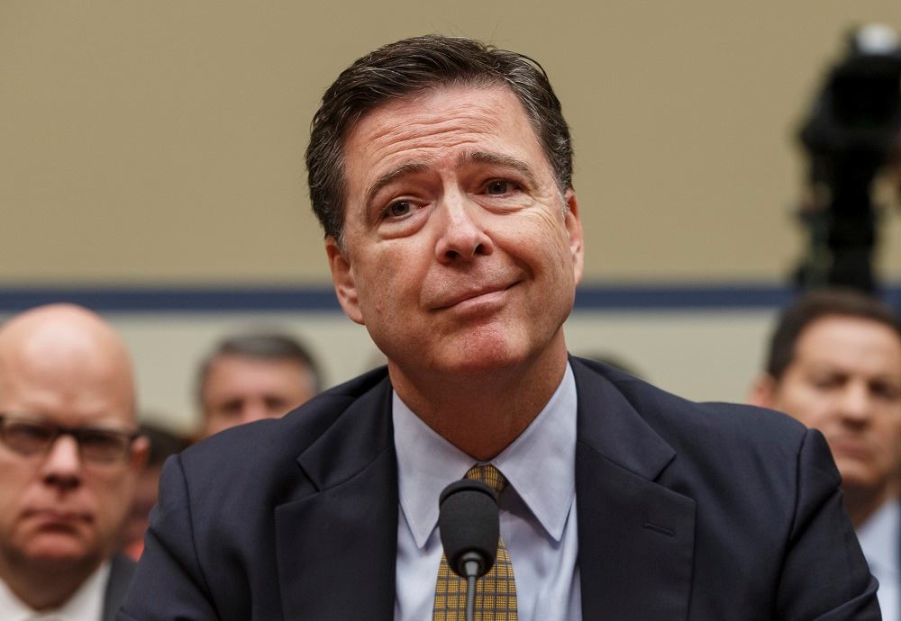 ap-james-comey-clinton (2)